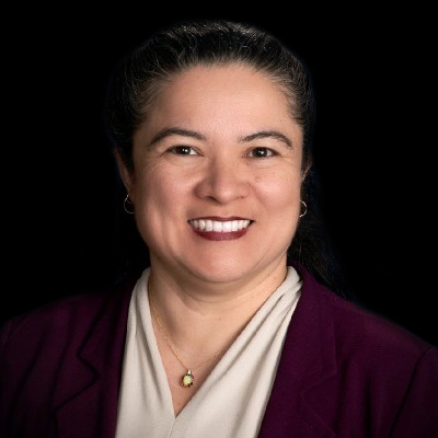 Carmen Abrazado Headshot